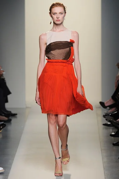 Look 28